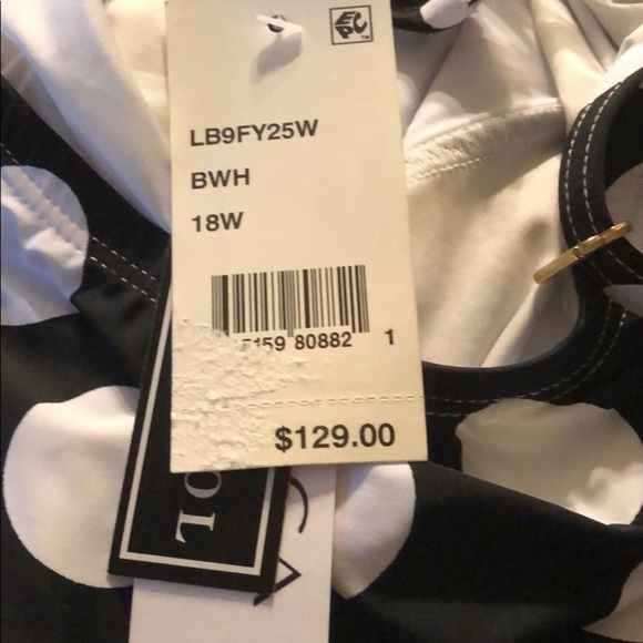 LA Blanca Dot-Dot Goose Lace-Up One-Piece Swimsuit - Picture 4 of 4